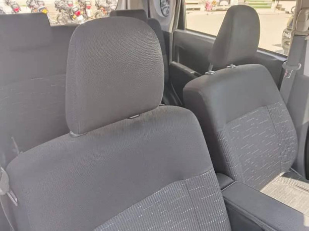 daihatsu-move-20142018-big-10