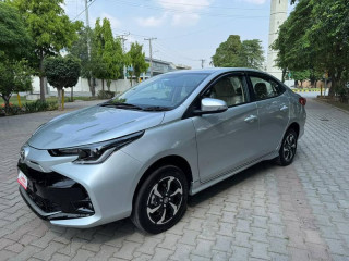 toyota-yaris-2025
