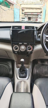 honda-city-ivtec-2019-big-5