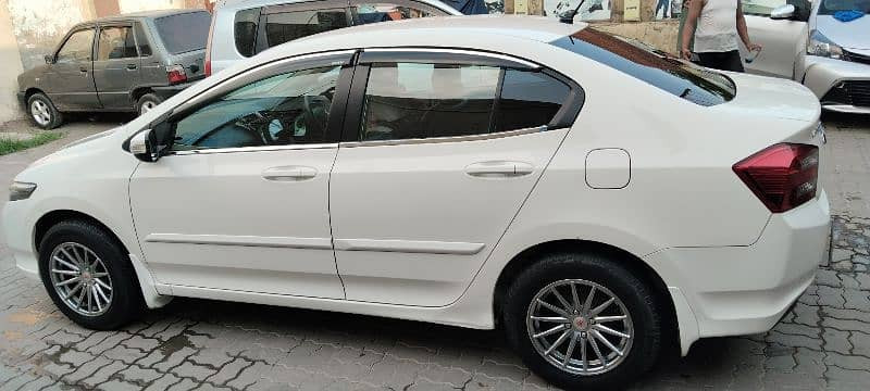 honda-city-ivtec-2019-big-1