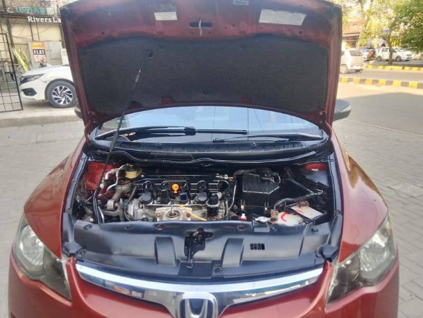 honda-civic-oriel-200910-big-3