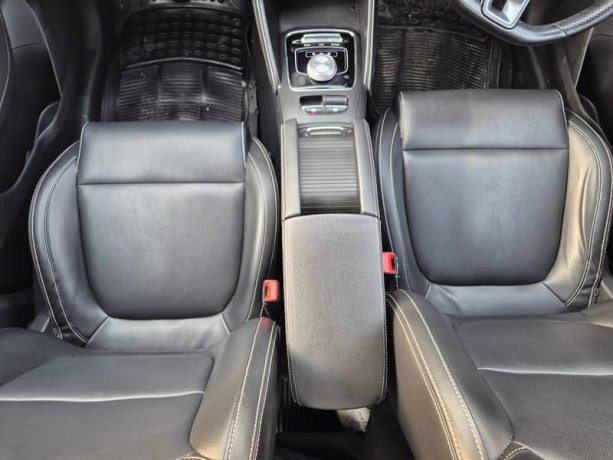 mg-zs-ev-electric-car-big-10