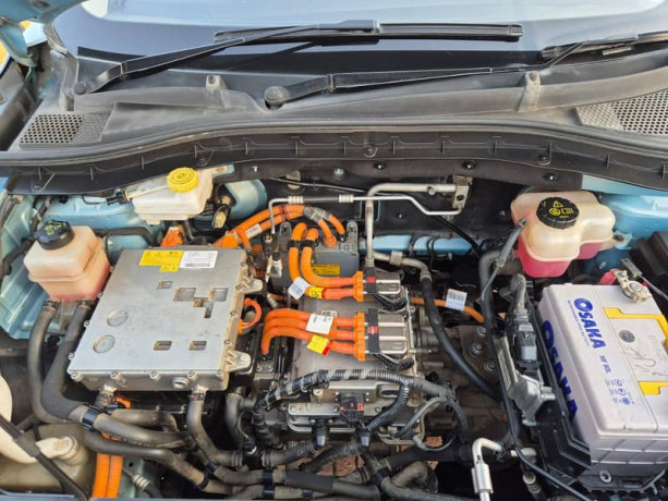 mg-zs-ev-electric-car-big-12