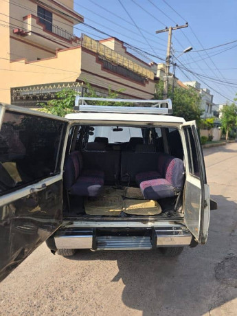 isuzu-trooper-1980-big-7