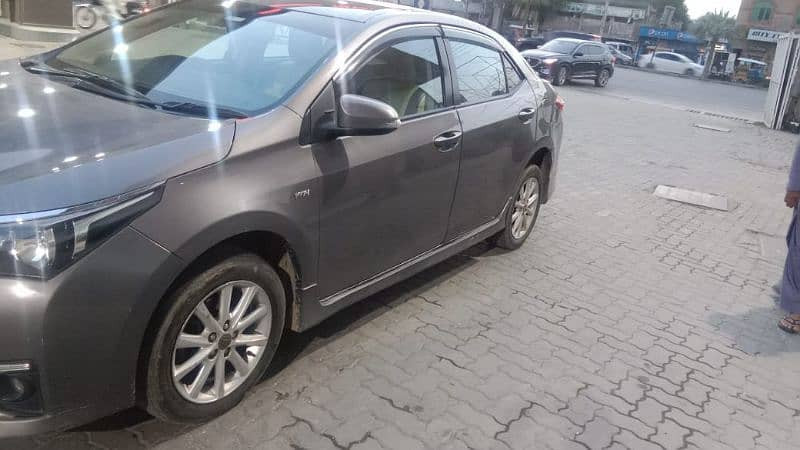 toyota-corolla-gli-2016-big-2