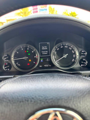 toyota-land-cruiser-2017-toyota-land-cruiser2017-big-11