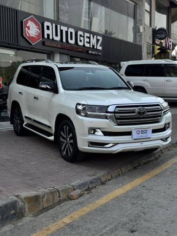 toyota-land-cruiser-2017-toyota-land-cruiser2017-big-0