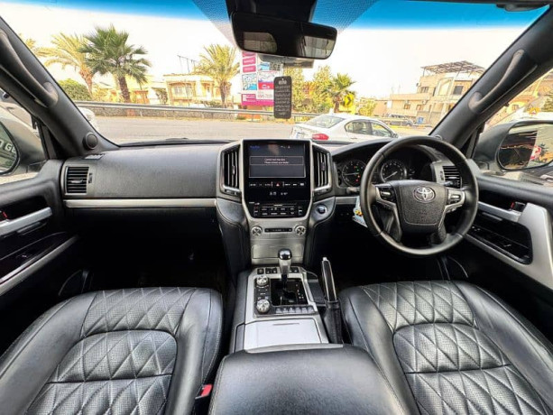 toyota-land-cruiser-2017-toyota-land-cruiser2017-big-5