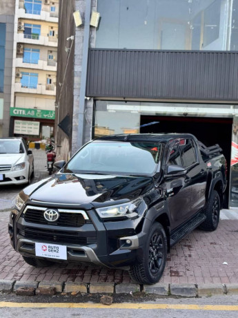toyota-hilux-rocco-2021toyotahiluxrocco2021-big-2