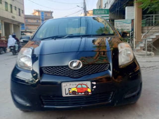 toyota-vitz-2010