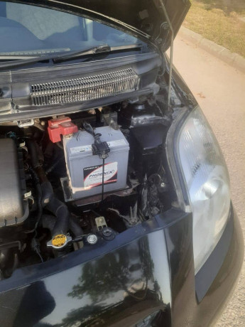 toyota-vitz-2010-big-8