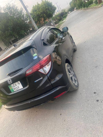 honda-vezel-2014-2016-model-big-2