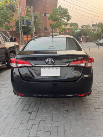 toyota-yaris-13-automatic-gli-cvt-45000-km-driven-good-condition-big-1