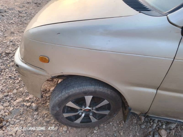daihatsu-cuore-2007-big-5