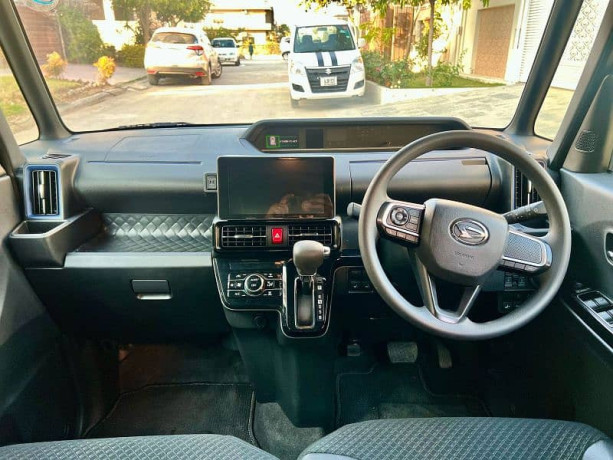 daihatsu-tanto-2022-big-4