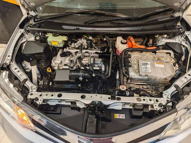 toyota-fielder-hybrid-201821-big-5