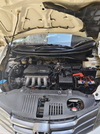honda-city-ivtec-2010-big-5
