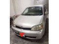 toyota-platz-2000-small-0