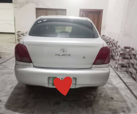 toyota-platz-2000-big-1