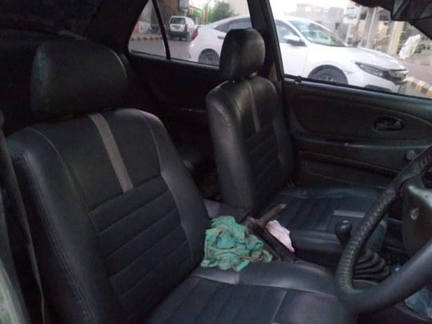 mitsubishi-lancer-1992-big-8