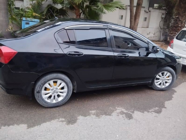 honda-city-aspire-2015-big-2