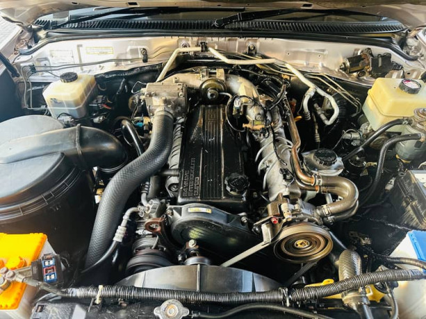 toyota-land-cruisermvx-limited-42d-2003-big-7