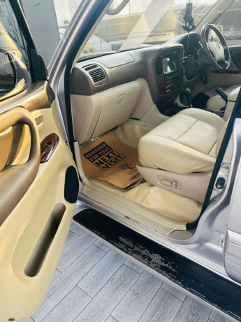 toyota-land-cruisermvx-limited-42d-2003-big-5