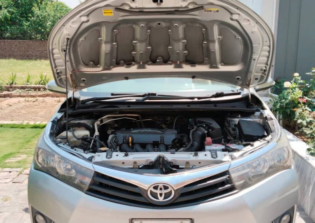 toyota-corolla-gli-204-big-6
