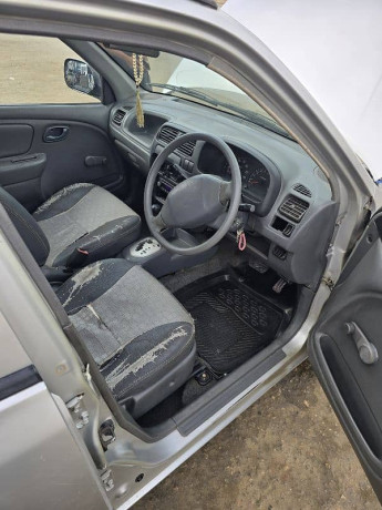 suzuki-alto-2005-big-10