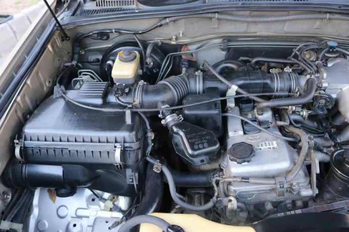 toyota-prado-2002-big-11