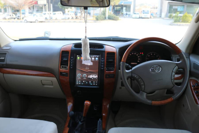 toyota-prado-2002-big-17
