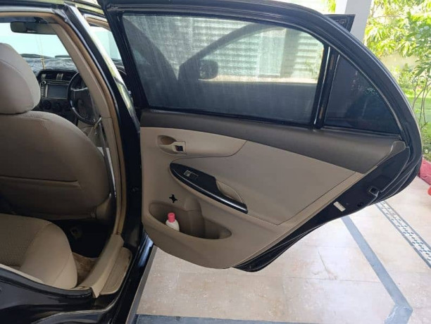 toyota-corolla-xli-2009-big-13
