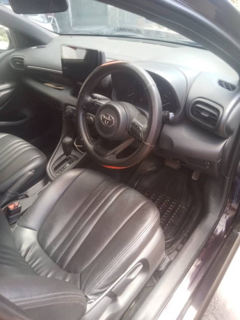 toyota-yaris-hatchback-g-10-2020-big-8