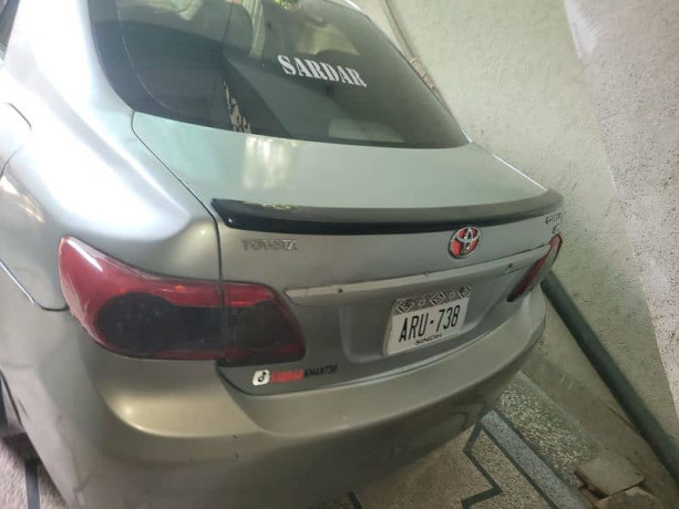 toyota-corolla-gli-2010-big-1