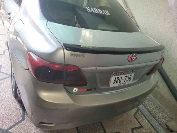 toyota-corolla-gli-2010-big-2