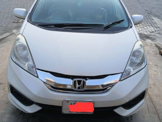 honda-fit-shuttle-2014-registered-2018