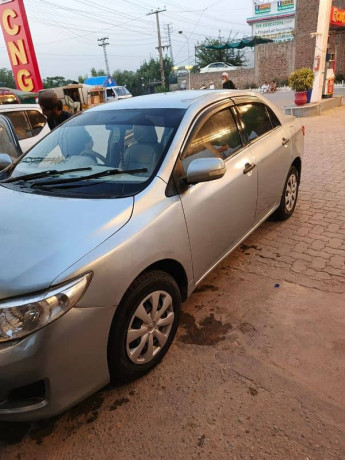 toyota-corolla-gli-2010-big-1