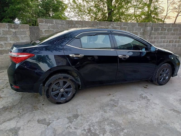 toyota-corolla-gli-2016-big-11