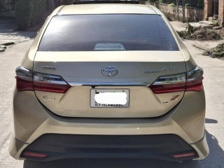 toyota-corolla-altis-grande-2015-autimatic-18-full-option