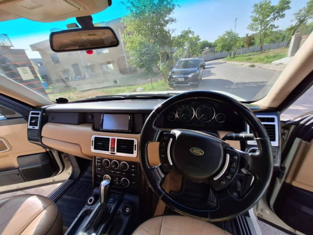 range-rover-vogue-2004-model-big-11
