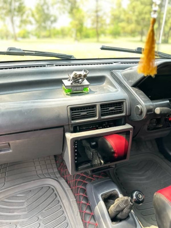 daihatsu-charade-1988-big-7