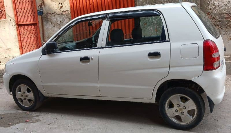 suzuki-alto-2010-big-2