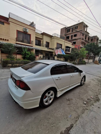 honda-civic-vti-oriel-prosmatec-2008-big-12