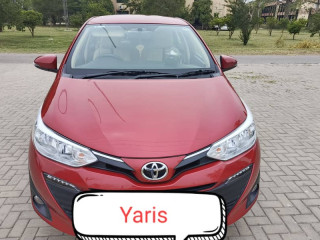 toyota-yaris-15-ativ-x-2021-brand-new-condition