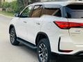 toyota-fortuner-legender-small-4