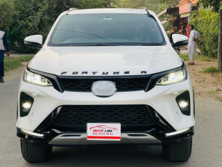 toyota-fortuner-legender
