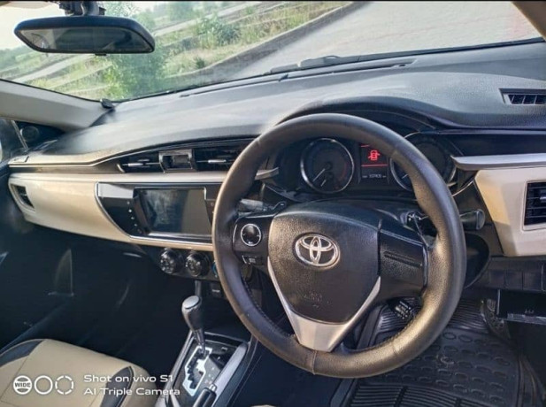 toyota-altis-grande-2014-big-6