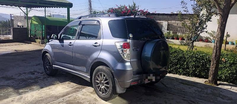 daihatsu-bego-2010-big-1