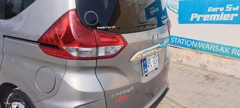 honda-freed-g-hybrid-2018-big-8