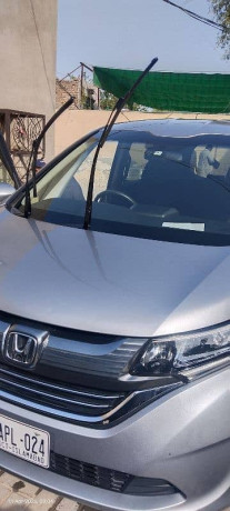 honda-freed-g-hybrid-2018-big-2
